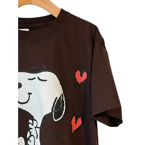 Peanuts + Zumiez Snoopy Hearts T Shirt Unisex Size L Brown Short Sleeve Crew NWT Size L