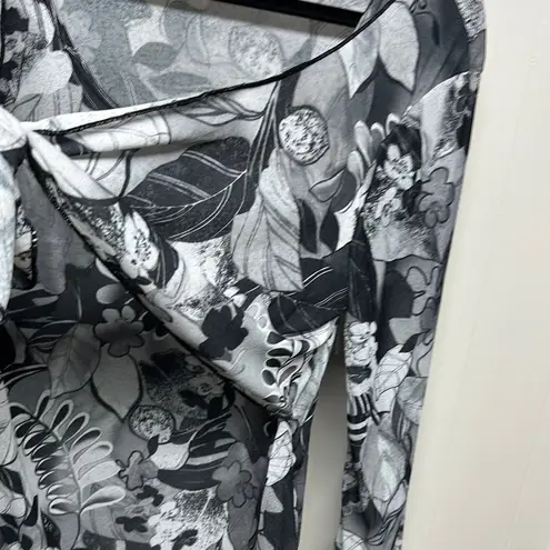 Chic White and Black Tie Front Long Sleeve Blouse very lightweight semi sheer Size XXL