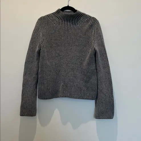 Banana Republic  100% Merino Wool Stich Mock Neck Sweater (Sz S) Gray Bell Sleeve
