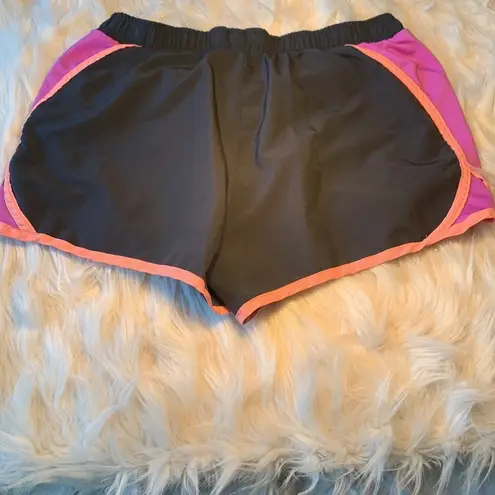 Old Navy  Active Running Shorts in Gray, Pink and Orange Size XS