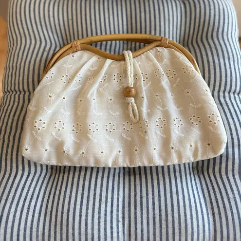 Vintage 70’s White Eyelet Cotton Lace Clutch Purse Bamboo Handles