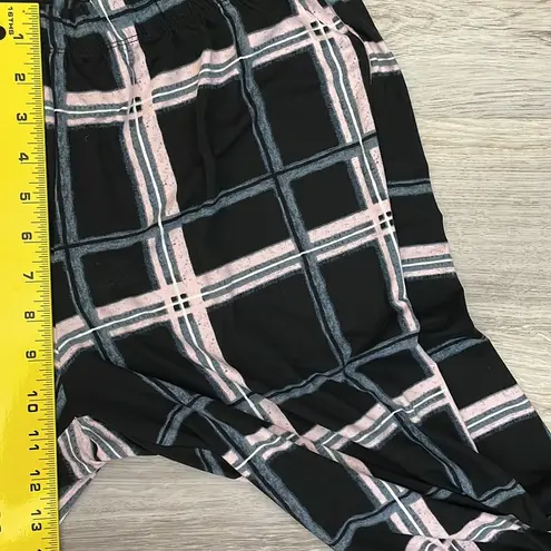 secret treasures Black with Gray & Pale Pink Plaid Long Sleeve Long Pant Pajamas