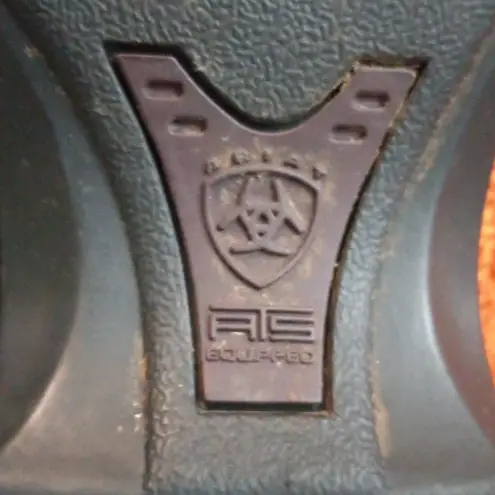 Ariat  Western 8.5 Strap Clog Sandals in Black