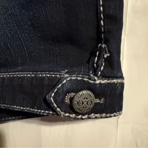 Silver Jeans Silver Jean Co Women's Shorts Marti Style Size 30 Dark Wash Embroidered Concert