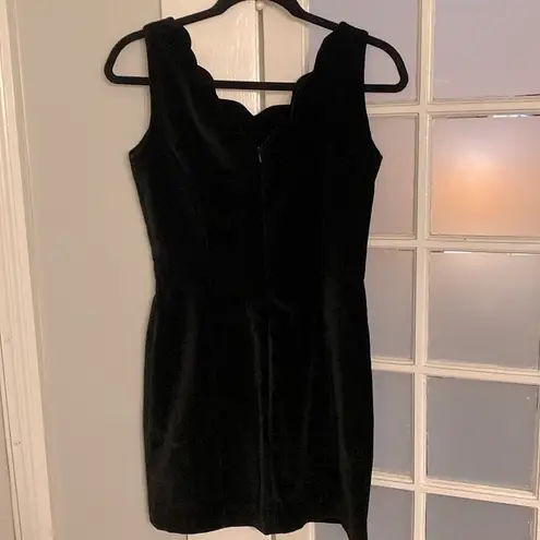 Laura Ashley 90s VINTAGE Velvet Mini Dress Sz 4 LBD Embroidered Scallop Neckline