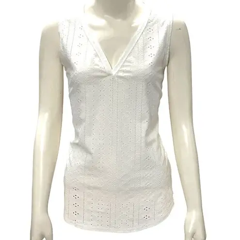 Medium White Sleeveless V Neck Top Eyelet Pattern Polyester Rayon Spandex Blend Size undefined