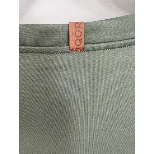 QOR Womens Shirt Small Green Short Sleeve Outdoor Odor Control Base Layer