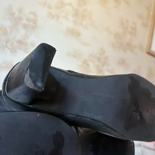 Vintage 90s y2k black leather knee high square heel side zip boots size 8