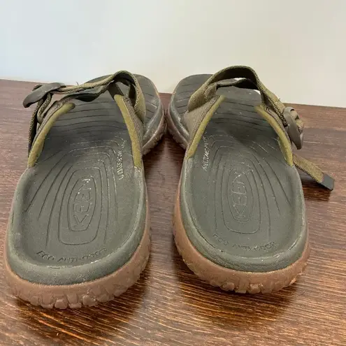 Keen Mens SOLR (Sand. Ocean. Lake. River) army green nylon strap sandal size 10