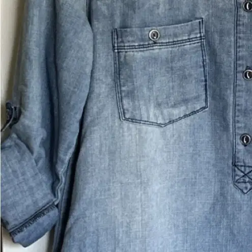 En Crème Denim Tunic Top Women’s Small Embroidered Floral Chambray Shirt Boho Blue Size L