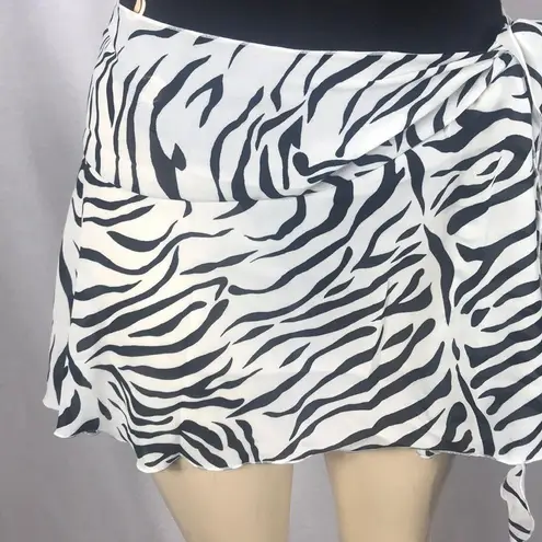 Zuliana Size Small Zebra Print Tie Sarong Skirt. Made in USA. New With Tags. White