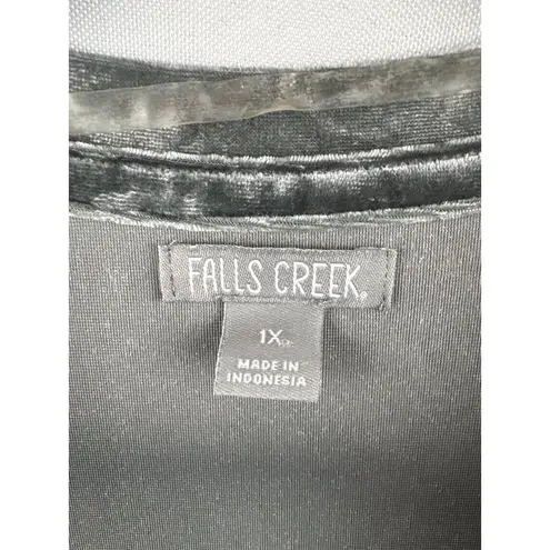 Falls Creek Women’s 1X Silver Velvet Short Sleeve Shirt with Breast Pocket