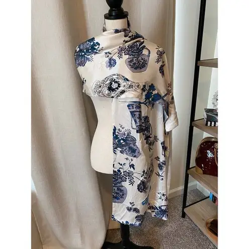 Minn Silk Floral Vase Print Scarf Wrap Shawl Blue Silk Long Women’s Accessory White