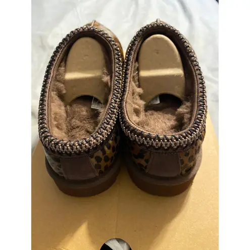 UGG  Women's Tasman Caspian Genuine Calf Hair Slipper US 11 Burnt Cedar