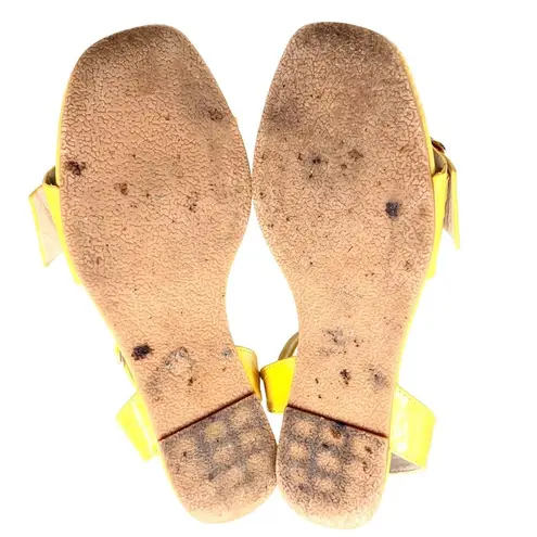 Yellow Box Yellow Bks Dallis Sandals Size 8 Buckle Straps Croc-Embossed Ankle Wrap Resort