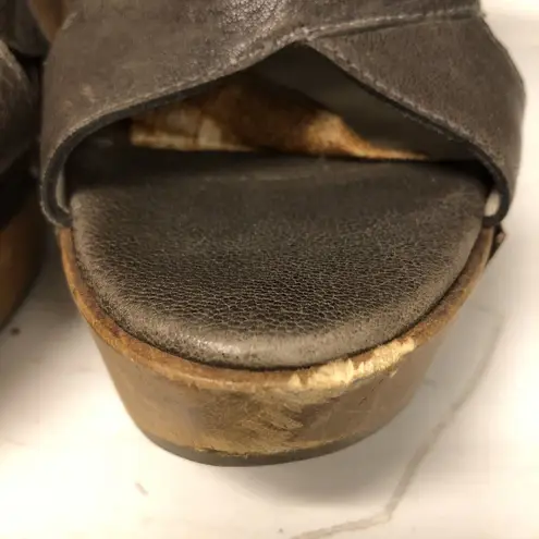 Vera Wang Lavender Label Leather Gladiator Heels Wooden Heels US 8 EU 39 Brown