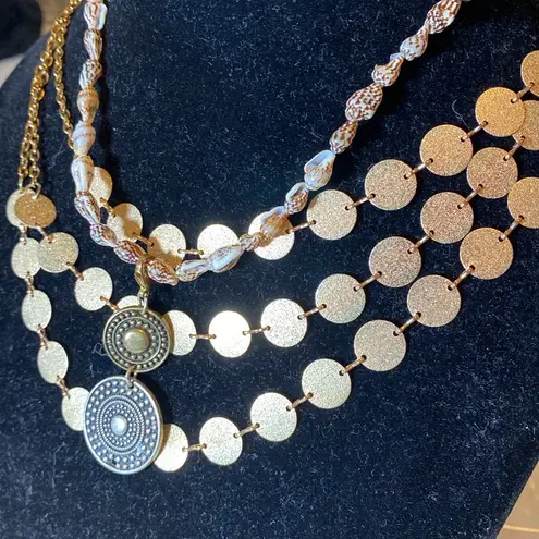 Golden Beach Babe Necklace Set 2pcs EUC Shells Gold