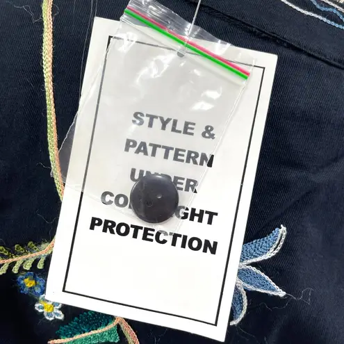 90s BEDFORD FAIR Vintage Black Floral Embroidered Toggle Jacket Size 8P