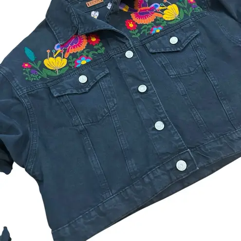 Intyka Bohemian Handmade Embroidered Denim Jacket with Floral Design Blue