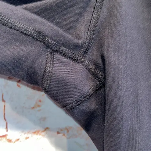 TNA Pants Womens XS Black Cropped Capri Leggings Athletic Activewear Yoga Waist