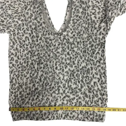 Liverpool  Womens Size Small Leopard Animal Print V-Neck Printed Pullover Sweater thumbnail 7
