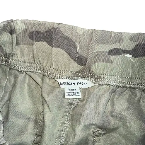 American Eagle Women’s  Camo Cargo Joggers Size Small