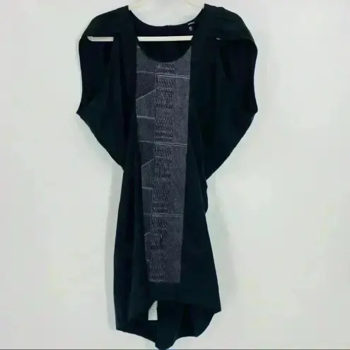 Hurley  Silk Embroidered‎ Batwing Style Sleeves XS