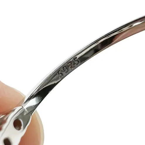 Sterling Silver Round Cut Seven Clear Glass Stones Band Ring