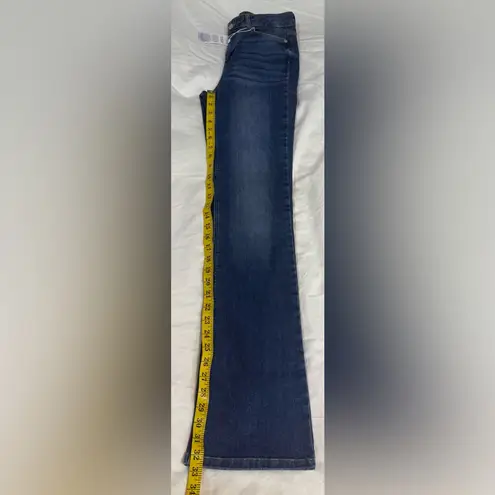 LASCANA pure selection high rise flare jeans. NWT Size 6