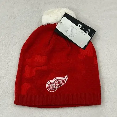 Detroit Red Wings NHL Fanatics Red Authentic Pro Team Locker Room Pom Beanie