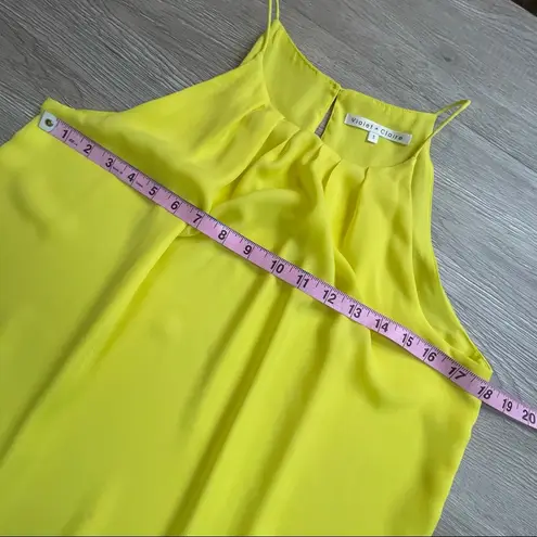 Violet+Claire Violent + Claire bright yellow halter tank size Small