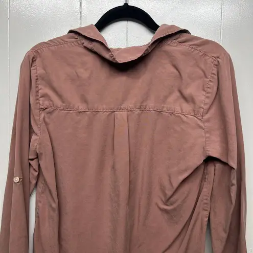 Thread and Supply  1/2 Button Long Sleeve Women's Shirt Size Medium