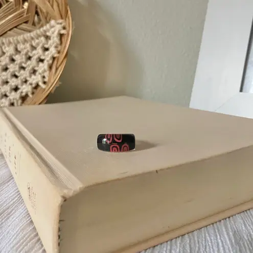 Black & Pink Swirl Plastic Statement Ring “Sunday” Vintage Eclectic Enamel Chunky Jewelry