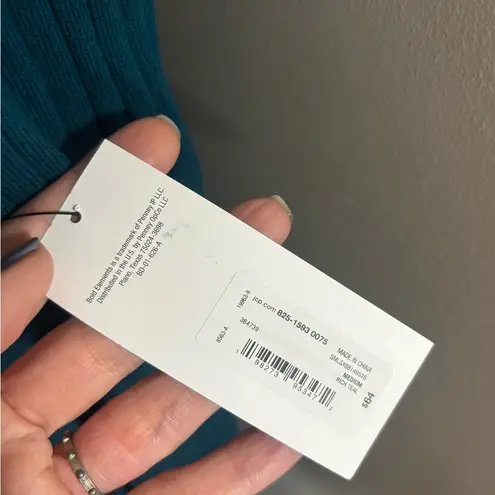 Bold Elements Women’s Cut Out Long Sleeve Pullover sweater