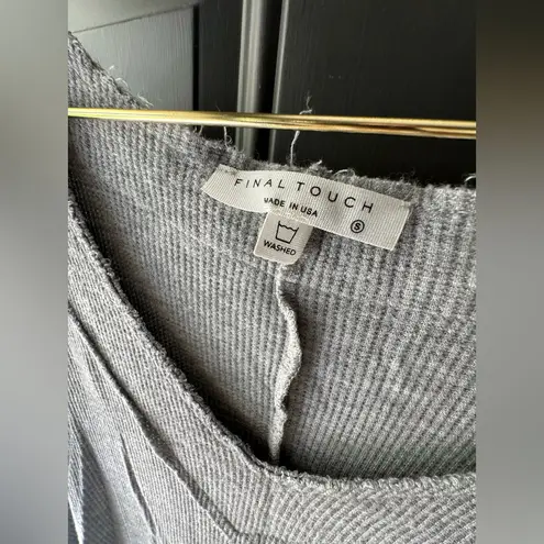 Final Touch  Oversized Gray V-Neck Women's Top