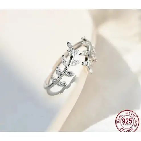 Boutique Sparkly‎ 5a Cz Leaf Ring | White Gold Plated Sterling Silver
