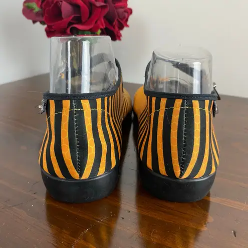 Hot Chocolate Design Chocolaticas Honey Women's Mary Jane Flat Size 11 Black