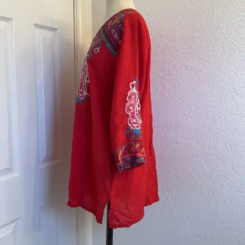 Calessa embroidered floral Red Size 1X