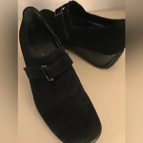 Aquatalia women black suede wedge shoes US 8