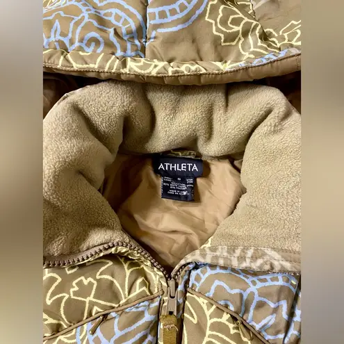 Athleta  goose down jacket