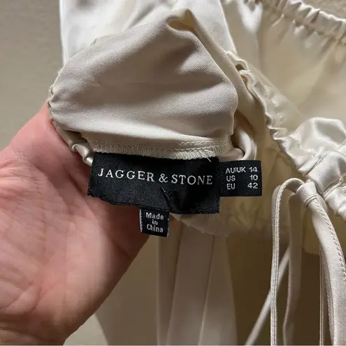 Jagger & Stone Schiffer Ivory White Satin Cinched Bust Long Sleeve Crop Top 10