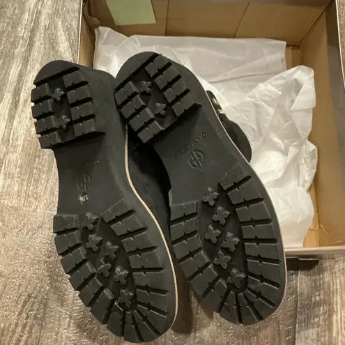 Giani Bernini Black Ankle Booties Size 5.5