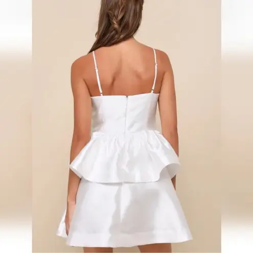 Lulus Bubbly Charm NWT size Medium White Taffeta Tiered Ruffled Mini Dress