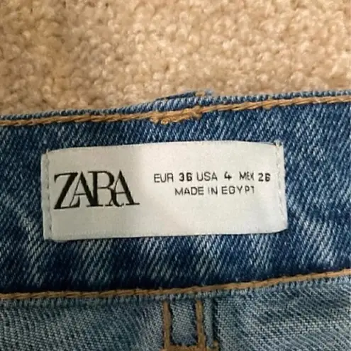 ZARA  ripped super high rise jean shorts in size 4