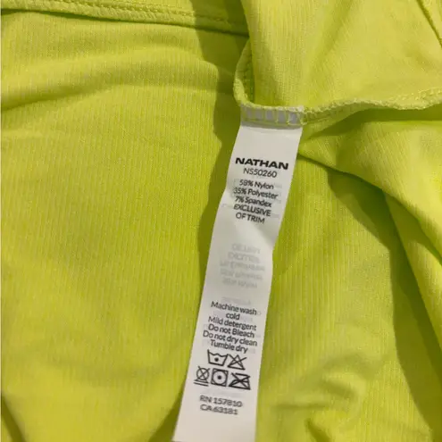 Nathan Dashlite 1/4 Zip Long Sleeve Running Wicking Top Size Medium NWT Yellow
