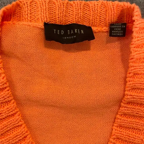 3/4 sleeve ‘Lills’ V