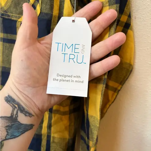 Time and Tru 100% Cotton Plaid Shirt NWT Medium Yellow Navy