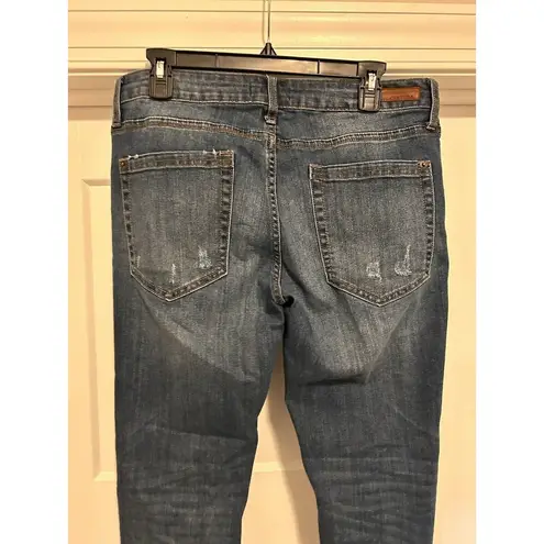 Just USA Women’s Size 31 Blue Denim Slim Leg Stretch Distressed Mid Rise Jeans