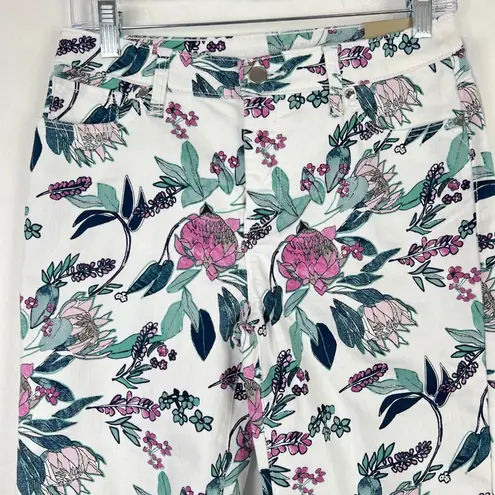 Chico's NWT  Perfect Stretch Girlfriend Slim Capri Jeans Brilliant Blooms Size 2