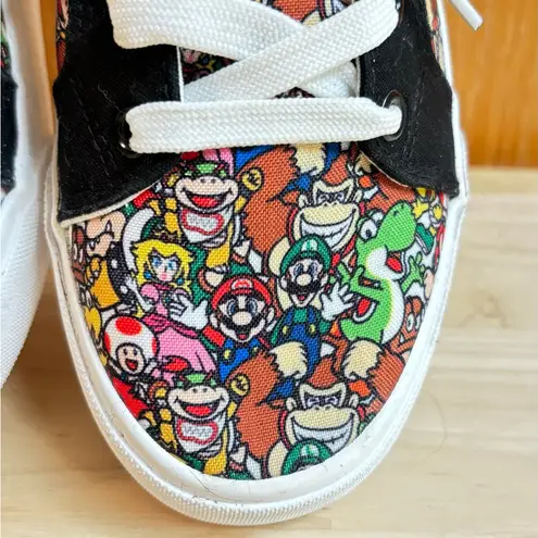 Nintendo Mario Bros. Yoshi Luigi Princess Peach & friends sneakers shoes